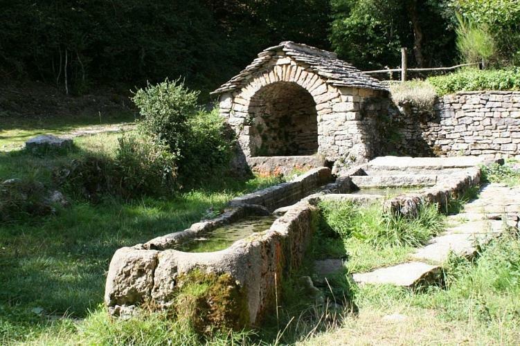 Gite Montalies Sévérac-le-Château Esterno foto